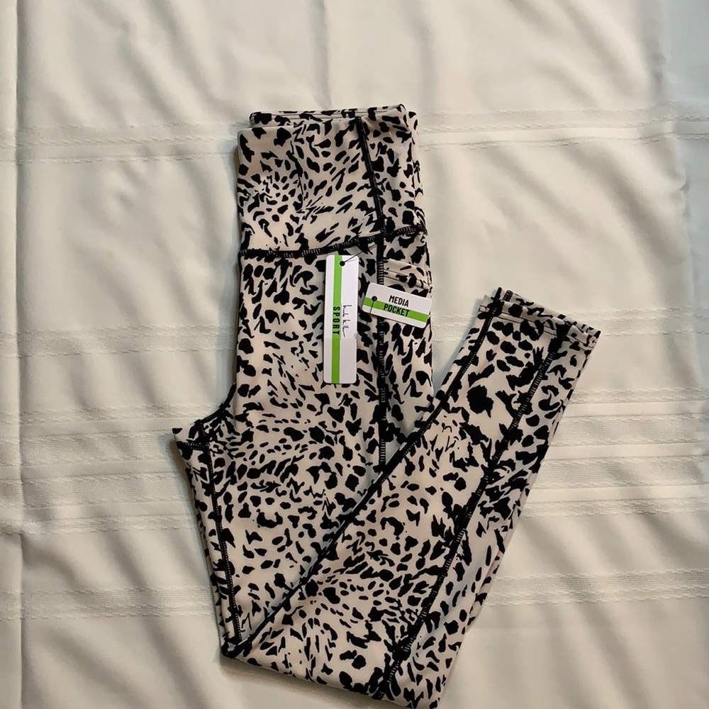 Nicole Miller Printed Leggings with Media Pockets